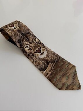 VINTAGE 100% Silk Lion Design Tie Discovery Channel 1995 Dynamic Duo Mark Dennis